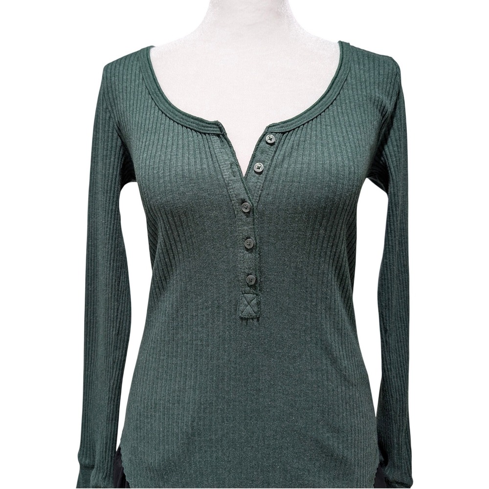 Green Y2K Bella Swan Grunge Vibe Long Sleeve Ribbed Henley‎ Shirt Small P - Picture 3 of 8